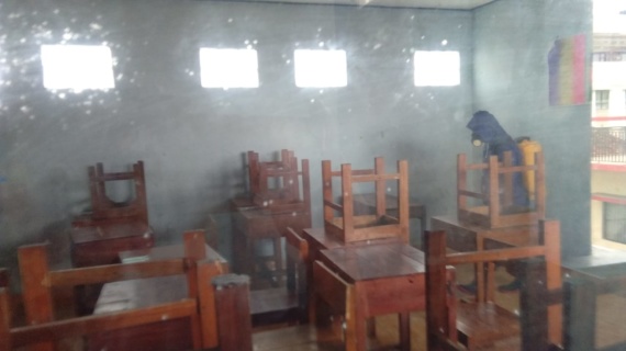 Penyemprotan Disinfektan di MTs Muhammadiyah Gedongtengen Yogyakarta